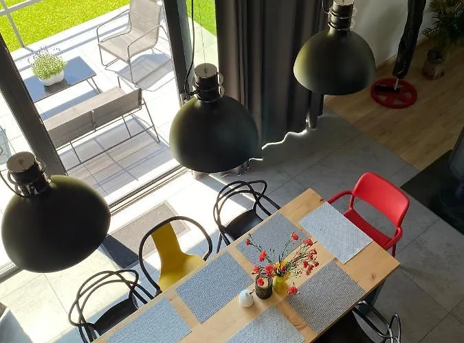 Stodola 55 فيلة ميلوفكا